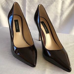 BURGUNDY PATENT LEATHER PUMPS